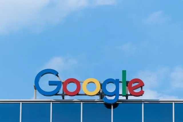 Google dezvoltă o rețea blockchain proprie: Transformarea peisajului financiar global.