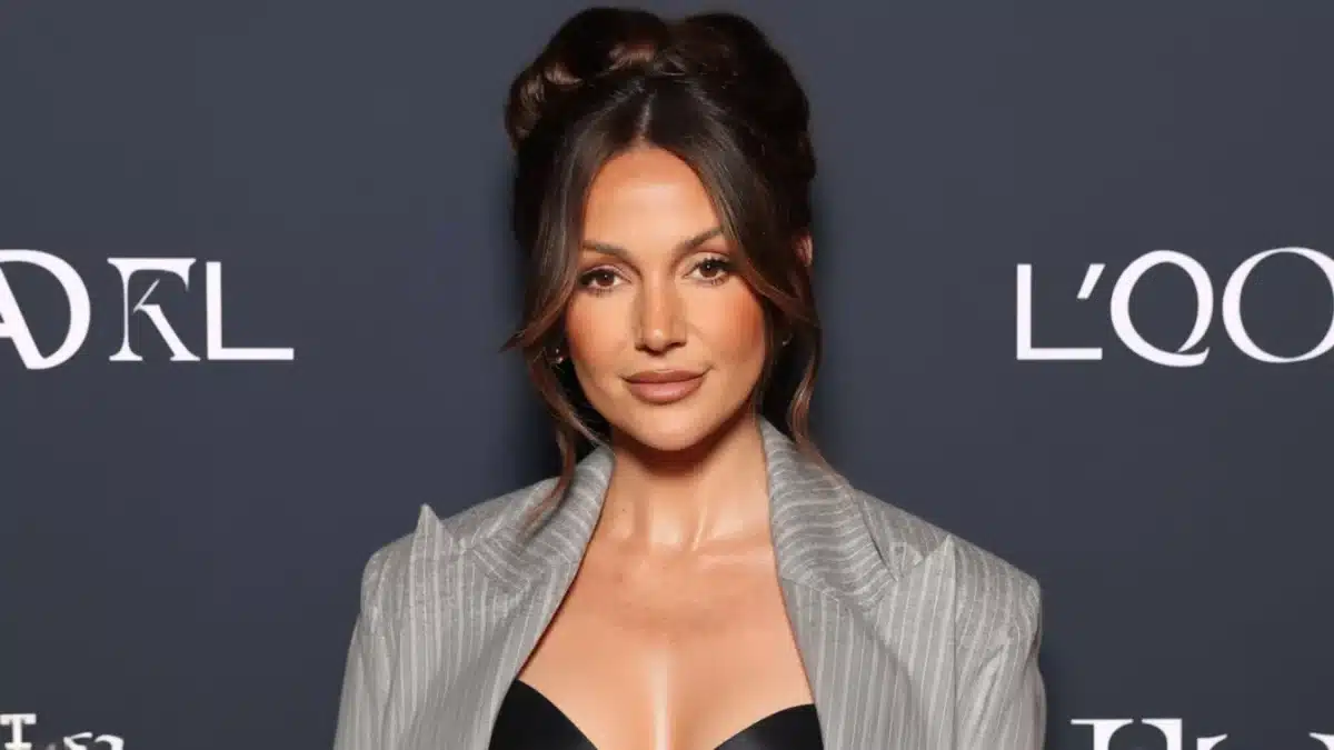 Michelle Keegan stil anii 90