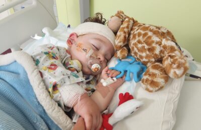 Diagnostic greșit de 3 ori: copil de 15 luni avea tumoare