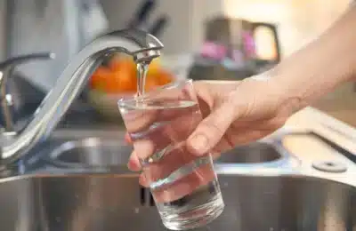 Apa de la robinet crește riscul de hipertensiune cu 26%