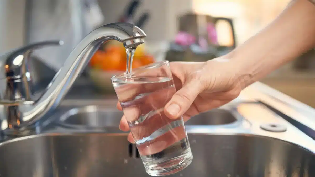 Apa de la robinet crește riscul de hipertensiune cu 26%