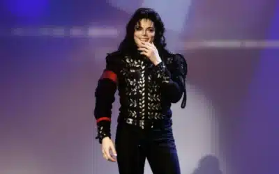 Fiii lui Michael Jackson pe covorul roșu, Paris critică filmul