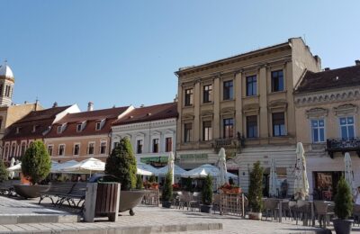 Secretarul Educației SUA a postat imagine AI cu trei mâini