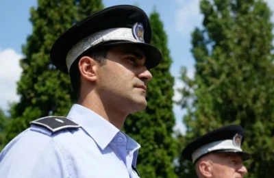 Un sfert din politistii locali din Bucuresti raman pe drumuri. 130 de posturi desfiintate