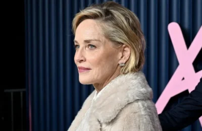 Imaginea care a uimit pe toata lumea. Cum arata Sharon Stone la 68 de ani fara retusuri