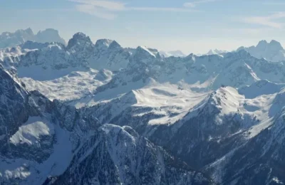 Zapada de 1.5 metri in mai. Ce trebuie sa stie romanii care merg pe Transfagarasan