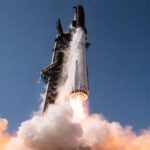 SpaceX lansează zborul 13 al Starship cu 20 de sateliți Starlink V3