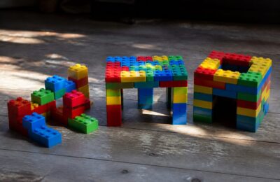 Un psihiatru pediatric explică stilul de parenting care aduce echilibru în familie