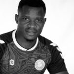 Doi fotbaliști de 27 de ani au murit în aceeași zi în Nigeria și Uganda