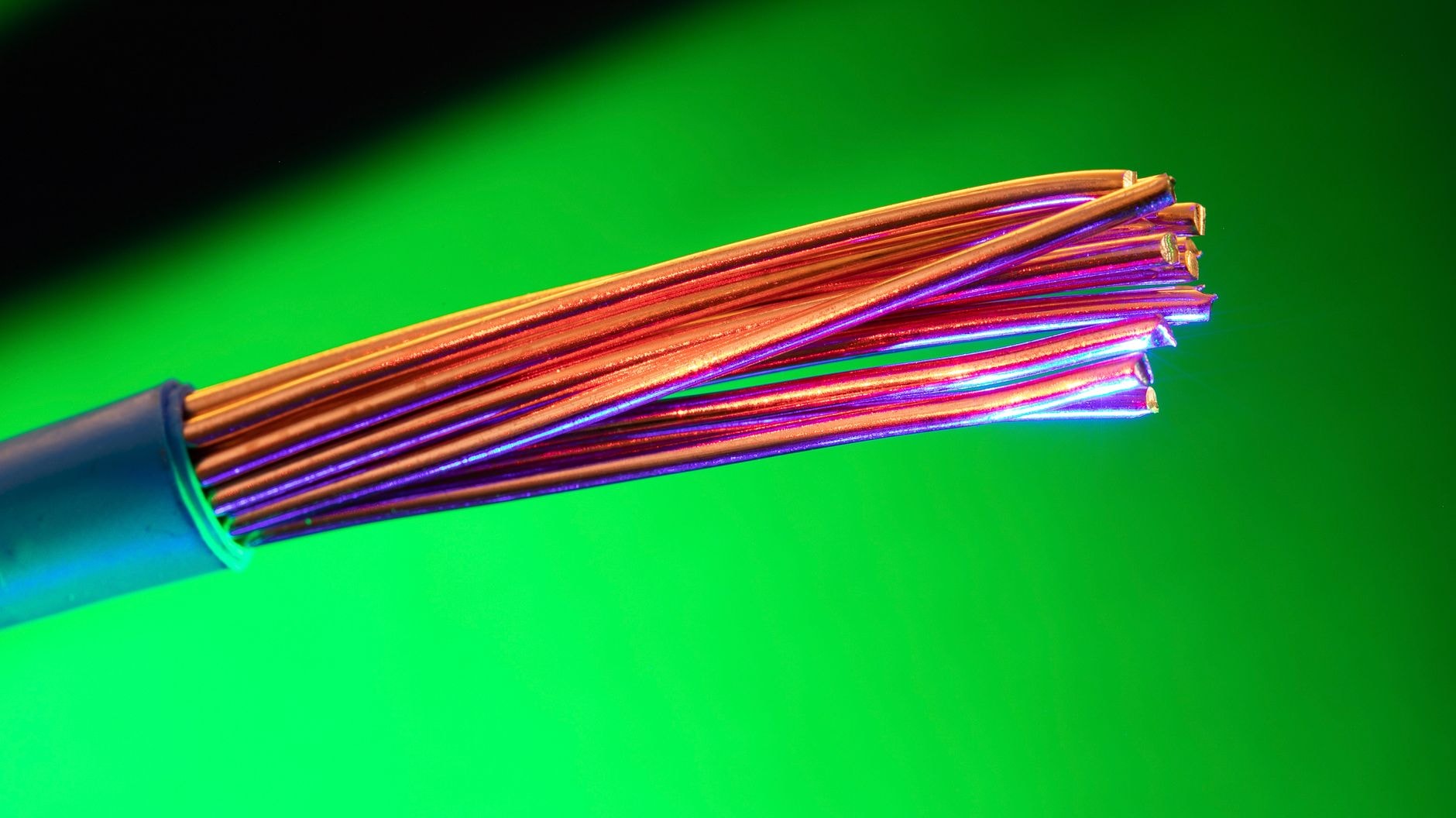Cupru și fibre pentru tehnologie