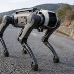 Cum a reușit RAIBO2, robotul cu patru picioare, să termine un maraton cu o singură încărcare